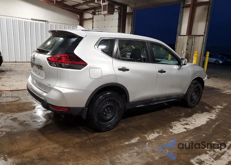 2018 Nissan Rogue S z USA, uszkodzony, nr VIN 5N1AT2MV1JC791681